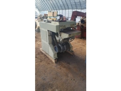 자동이면대패기계